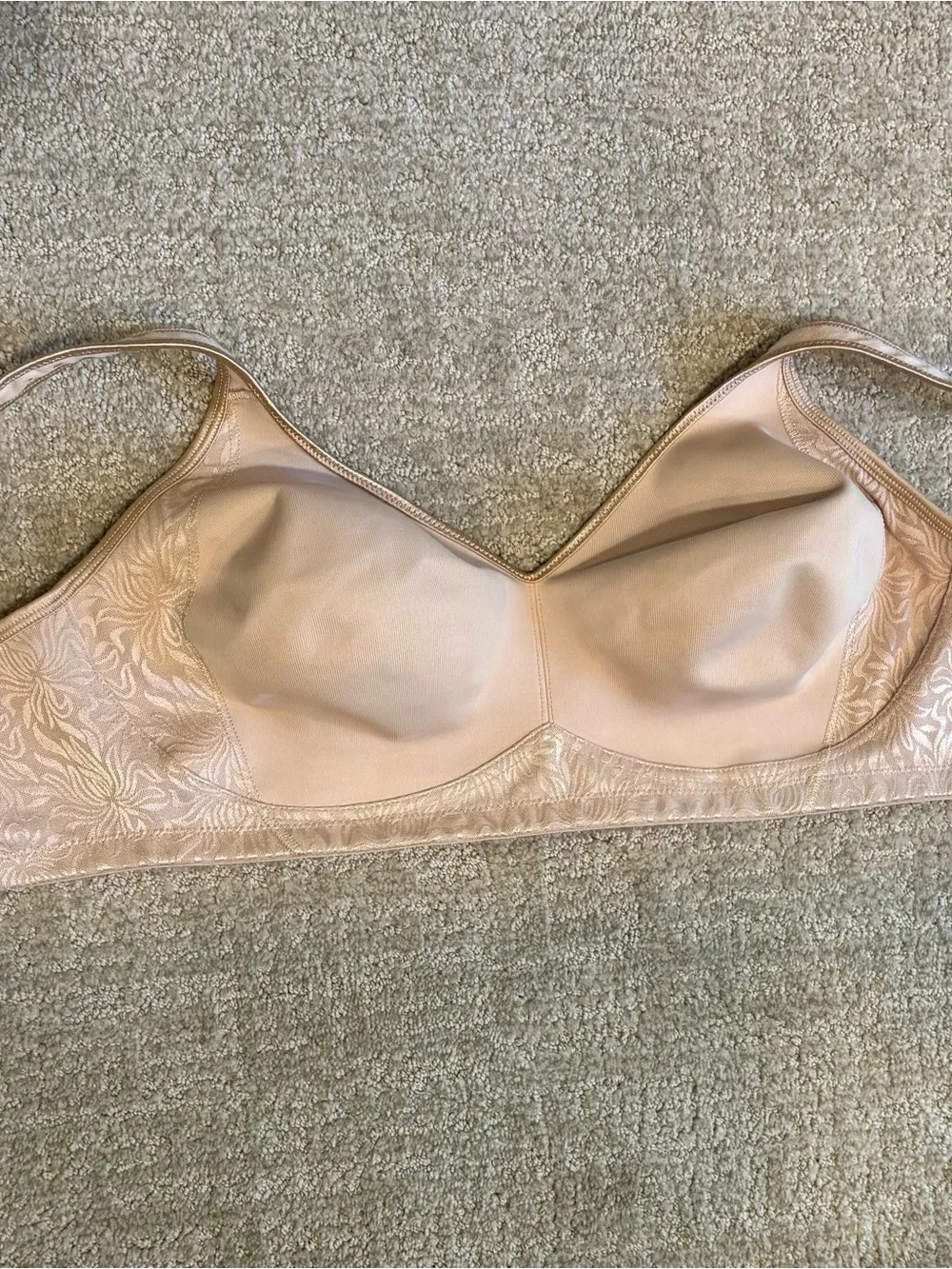 Playtex 18 Hour Wireless Full Coverage Bra Nude 40D New No Tags